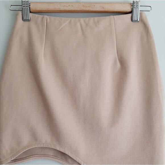COCO & YVES Asymmetrical Fitted Mini Skirt Light Beige Sz S - Picture 2 of 10
